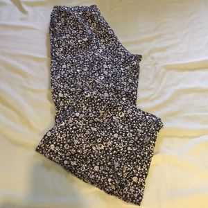 Floral black n white pants 🐼🕶